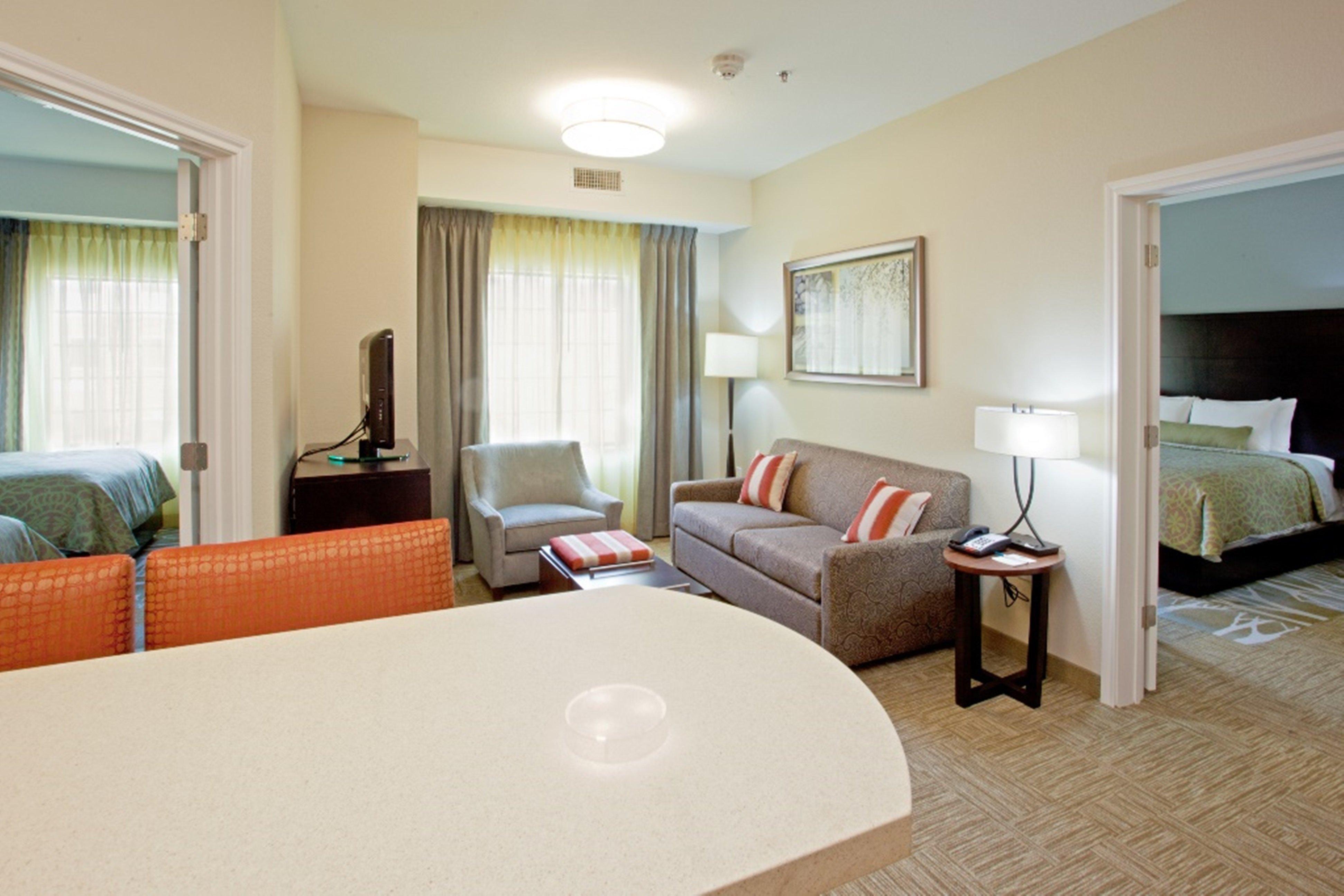 Staybridge Suites Dearborn By Ihg Buitenkant foto